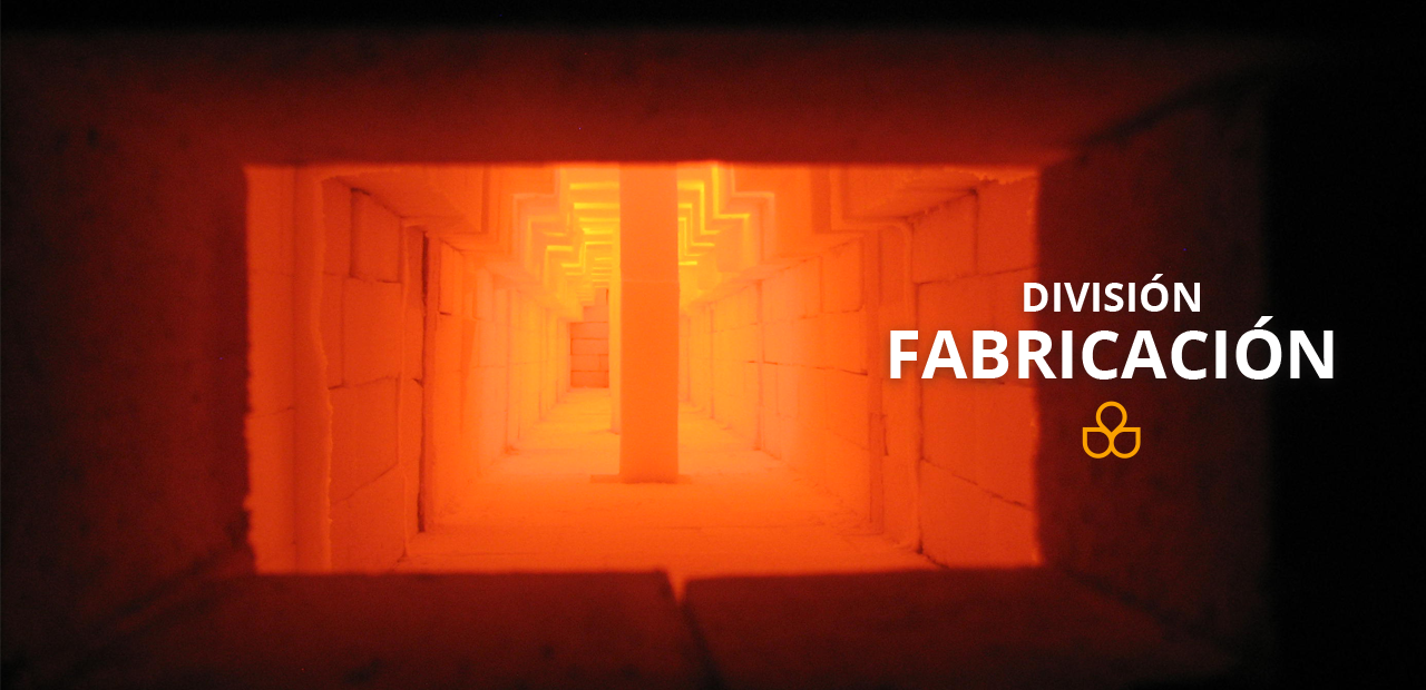 <br />
<b>Warning</b>:  Undefined variable $rowZli in <b>/var/www/vhosts/cekamica.com.mx/httpdocs/sliderFab.php</b> on line <b>18</b><br />
<br />
<b>Warning</b>:  Trying to access array offset on value of type null in <b>/var/www/vhosts/cekamica.com.mx/httpdocs/sliderFab.php</b> on line <b>18</b><br />
